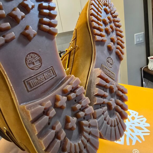 Timberland 7-Eye Authentic Mid Lace Boot Mens Size 10.5 Wheat Nubuck TB0A2N4C754 - Picture 7 of 14